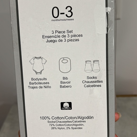 Newborn set - Picture 2 of 2